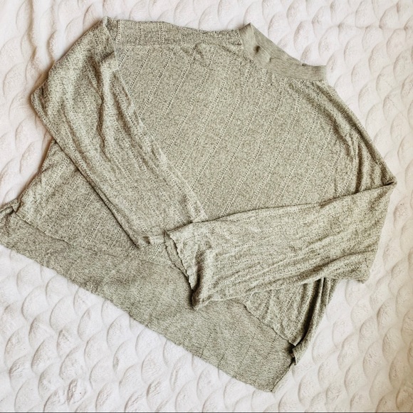 💎5/$25💎 Oversized Knitted Sweater - Picture 2 of 4